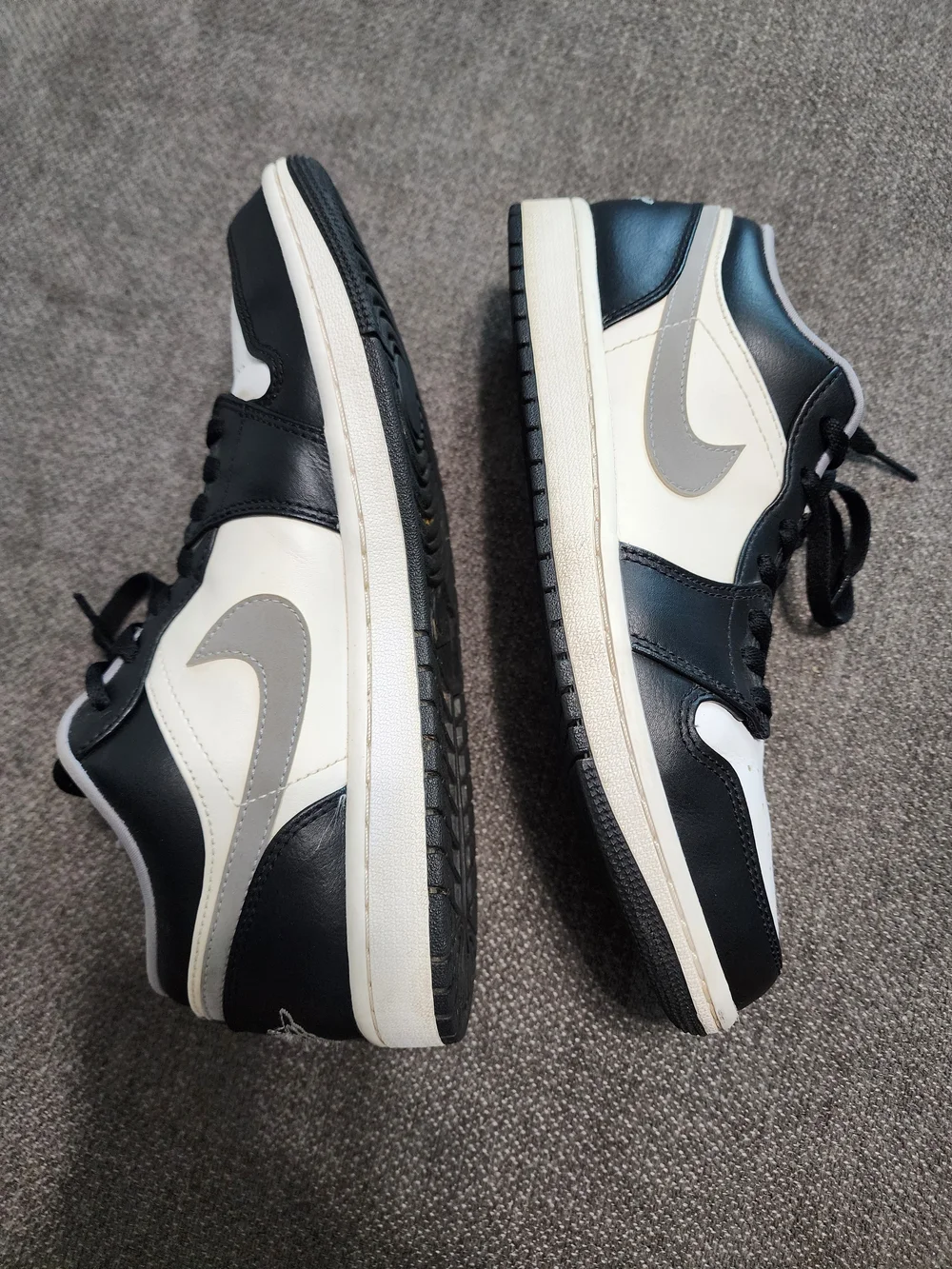 Air Jordan 1 Low Mens 8.5